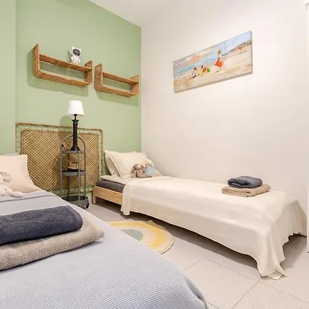 Apartament Oceanview Getaway With Pool In Playa La Arena *
