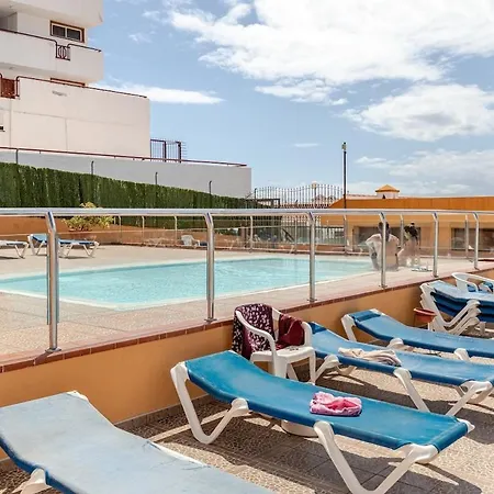Apartment Oceanview Getaway With Pool In Playa La Arena *