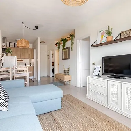 Oceanview Getaway With Pool In Playa La Arena Apartament